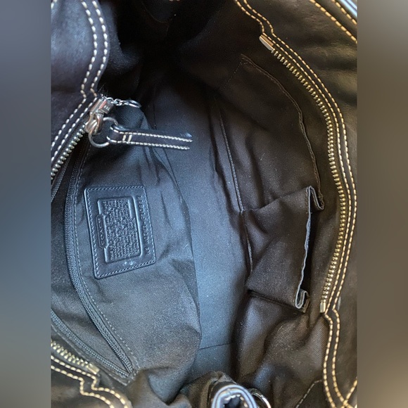 Coach black leather handbag - Picture 4 of 6